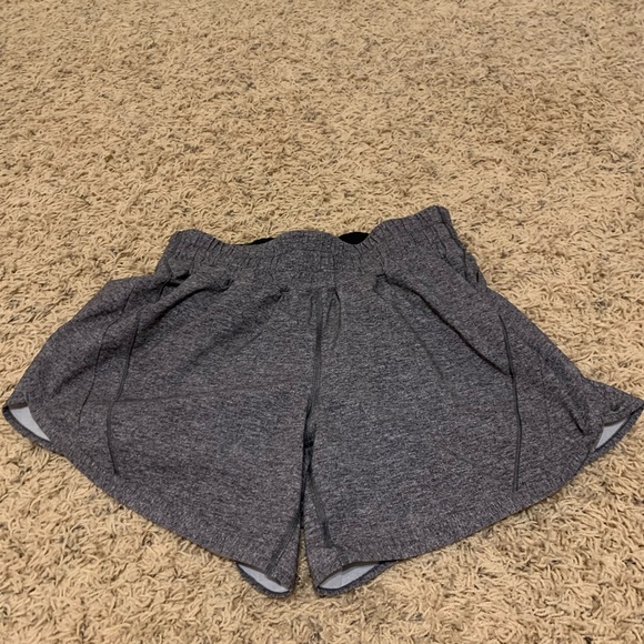 Lululemon tracker shorts - Picture 2 of 3